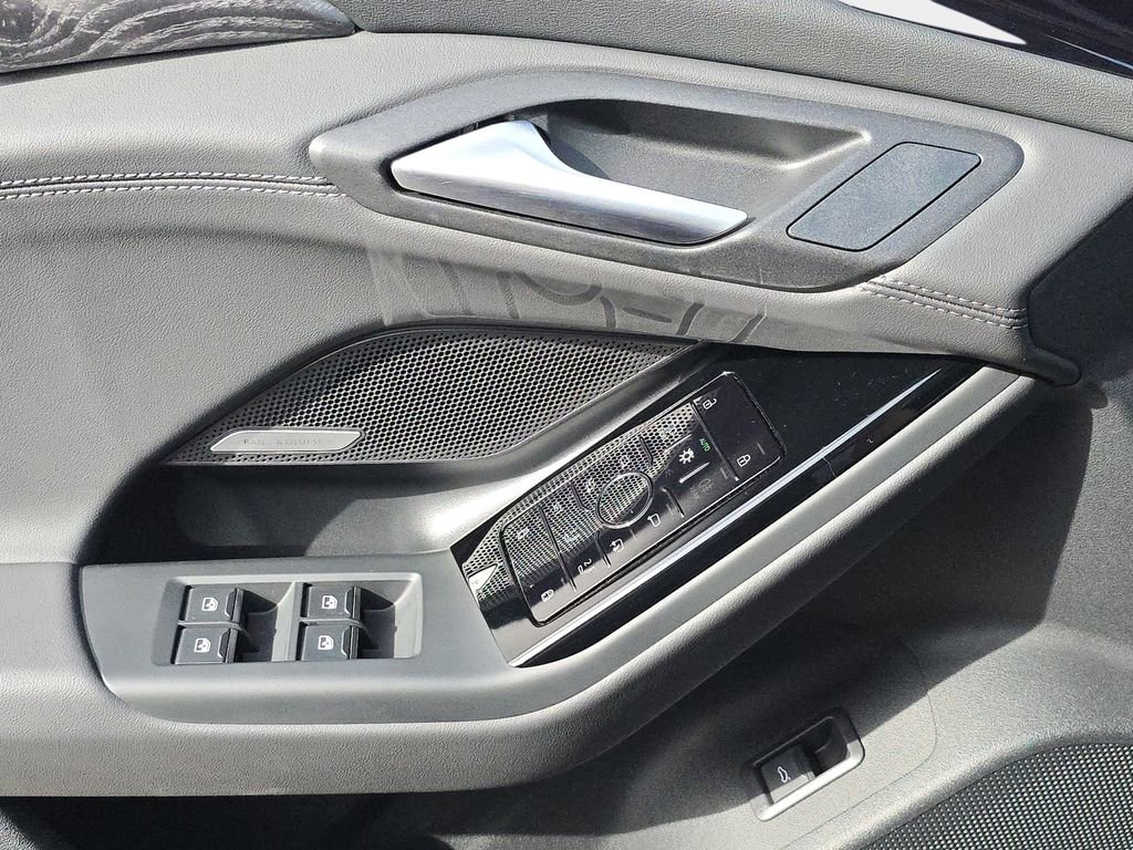 Certified 2025 Audi A6 e-tron Premium Plus w/ Premium Plus image 19