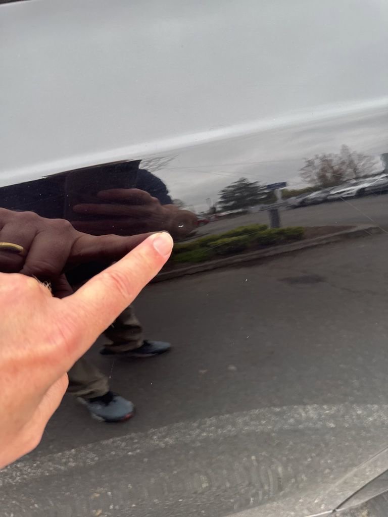 Used 2017 Volvo XC90 T6 Momentum w/ Vision Package image 6