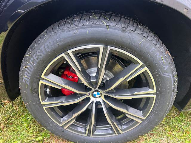 New 2026 BMW X5 xDrive40i w/ M Sport Package image 7