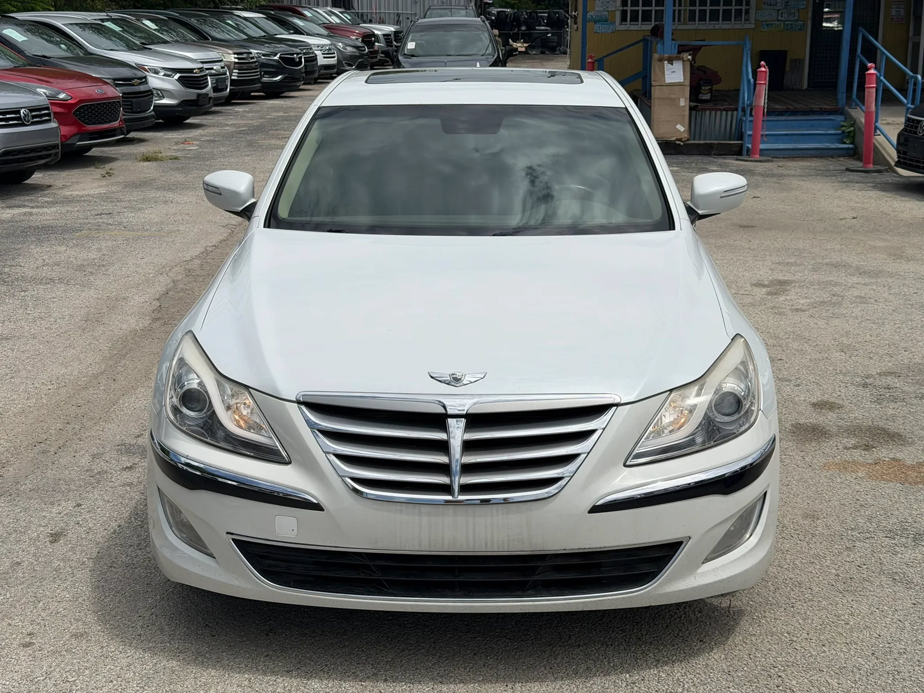 Used 2013 Hyundai Genesis 3.8 w/ Premium Pkg RWD image 5