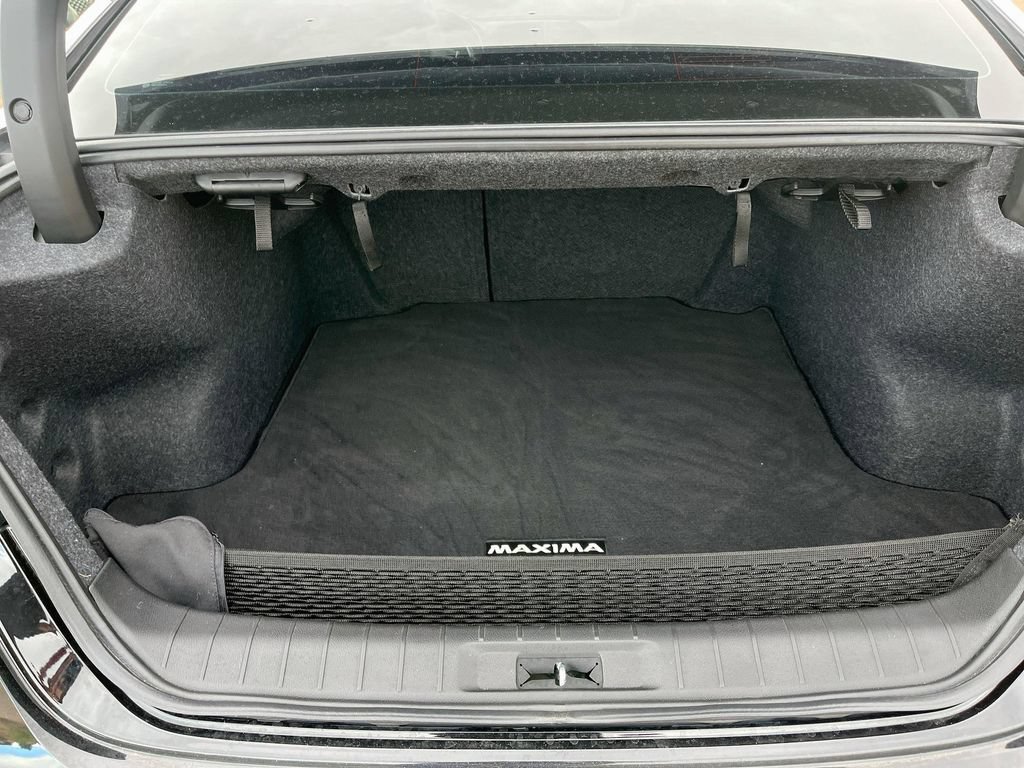 Used 2023 Nissan Maxima SR w/ Sport Mat Group FWD image 27