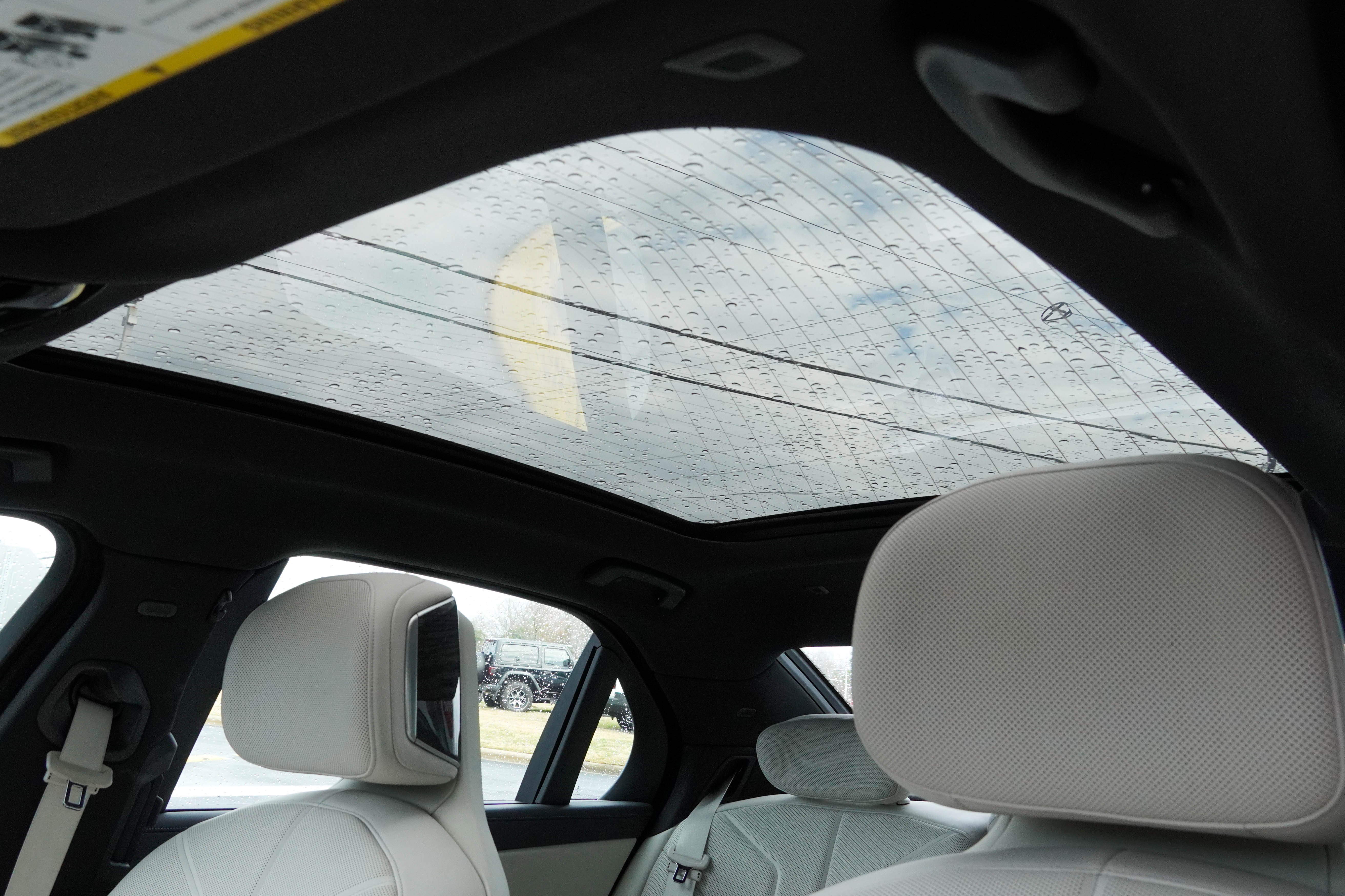 Certified 2023 BMW 760i xDrive w/ Executive Package AWD/4WD image 14