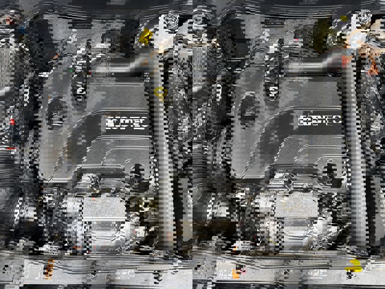 Used 2022 GMC Terrain SLE w/ Driver Convenience Package image 21