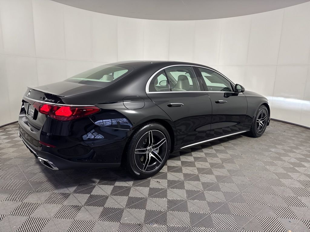 New 2026 Mercedes-Benz E 350 4MATIC Sedan image 5