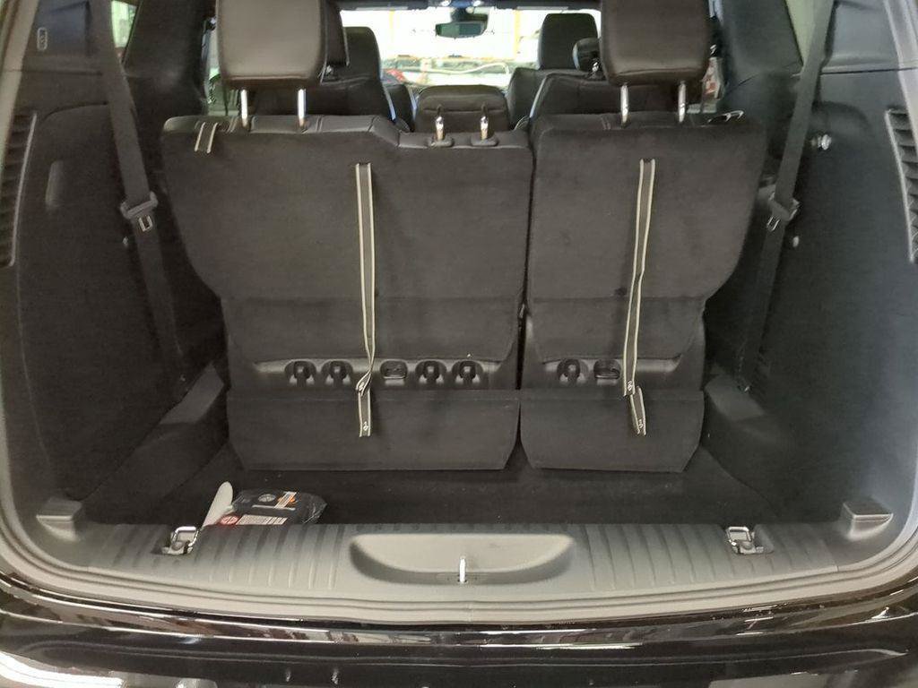 New 2026 Chrysler Pacifica Select FWD image 21