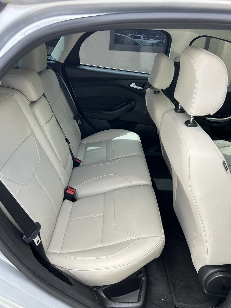 Used 2015 Ford Focus Titanium image 15