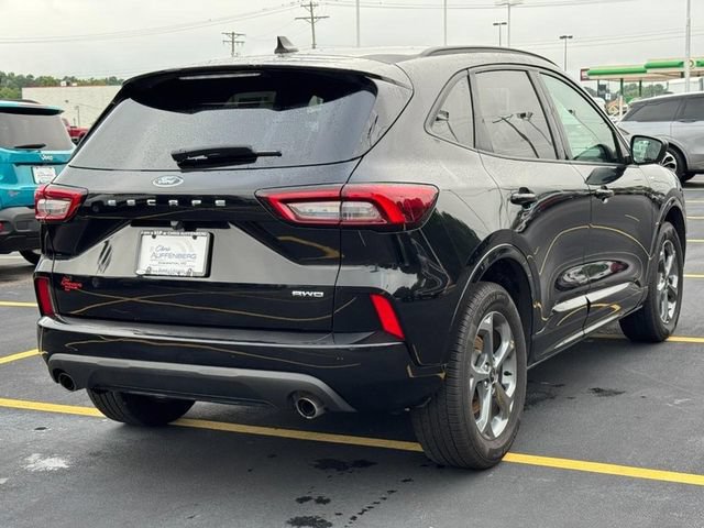 Certified 2024 Ford Escape ST-Line AWD/4WD image 3