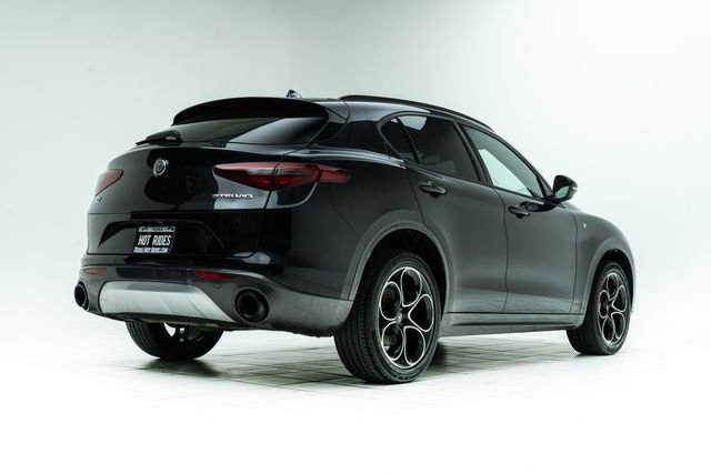 Used 2022 Alfa Romeo Stelvio Ti image 12