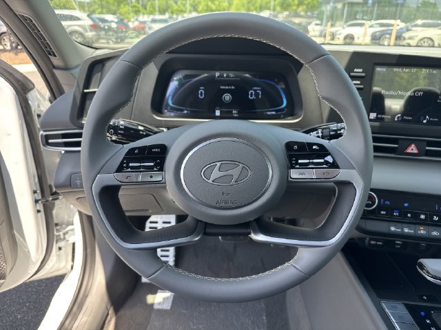 New 2026 Hyundai Elantra Sport FWD image 25