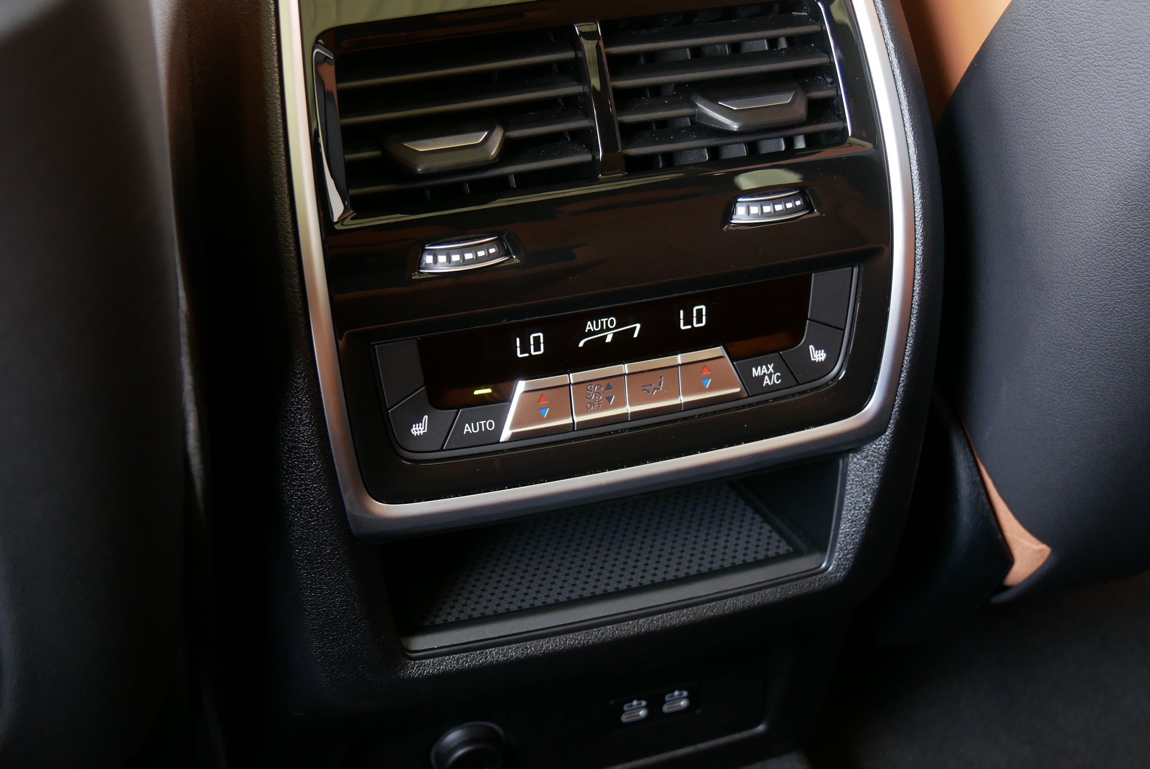 Certified 2026 BMW X5 M60i AWD/4WD image 31