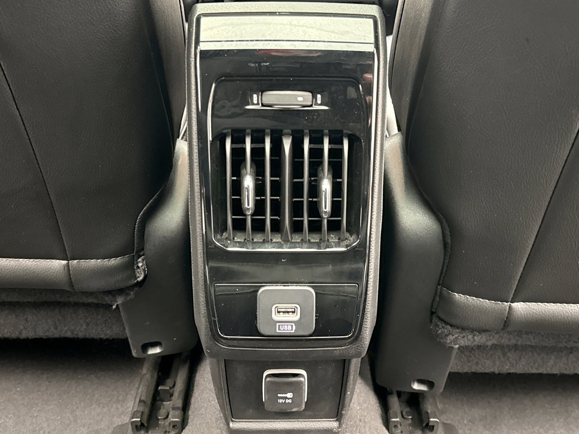 Used 2023 Jeep Compass Latitude w/ Sun and Sound Group AWD/4WD image 20
