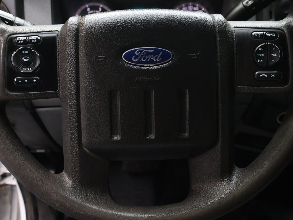 Used 2016 Ford F550 4x4 Regular Cab Super Duty image 16