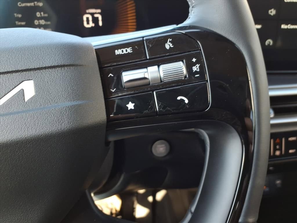 New 2026 Kia Sorento LX FWD image 20