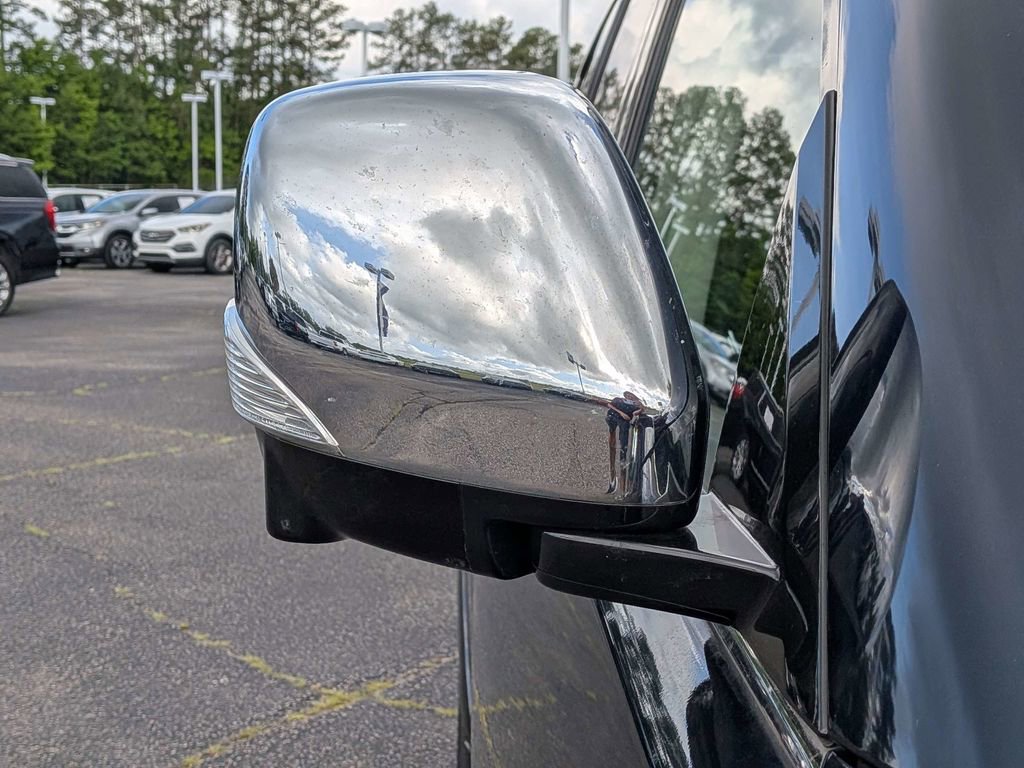 Used 2019 Nissan Armada Platinum w/ Cargo Package AWD/4WD image 15