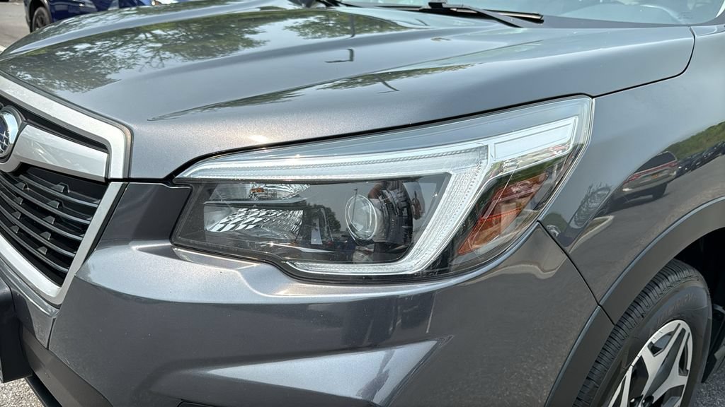 Used 2021 Subaru Forester Premium AWD/4WD image 6