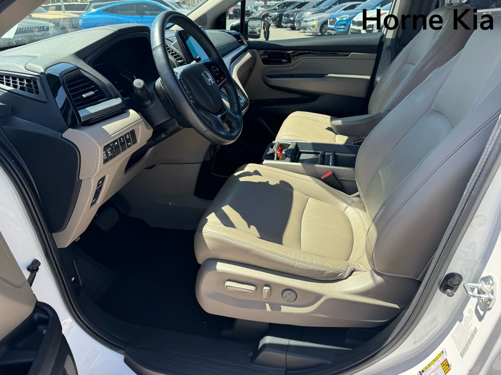 Used 2024 Honda Odyssey Touring image 10