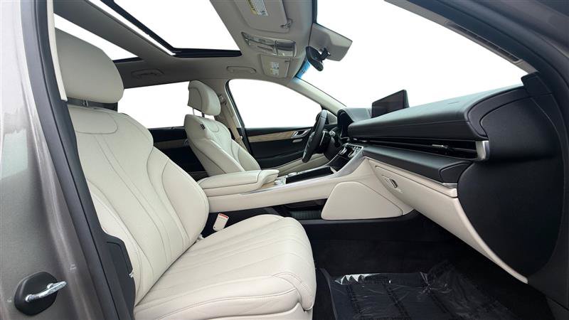 Used 2021 Genesis GV80 3.5T AWD/4WD image 17