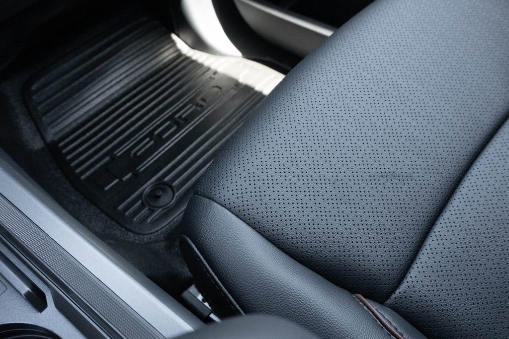 New 2026 Ford F250 Lariat image 39