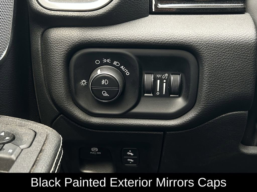 Used 2025 RAM 1500 Laramie w/ Night Edition image 25