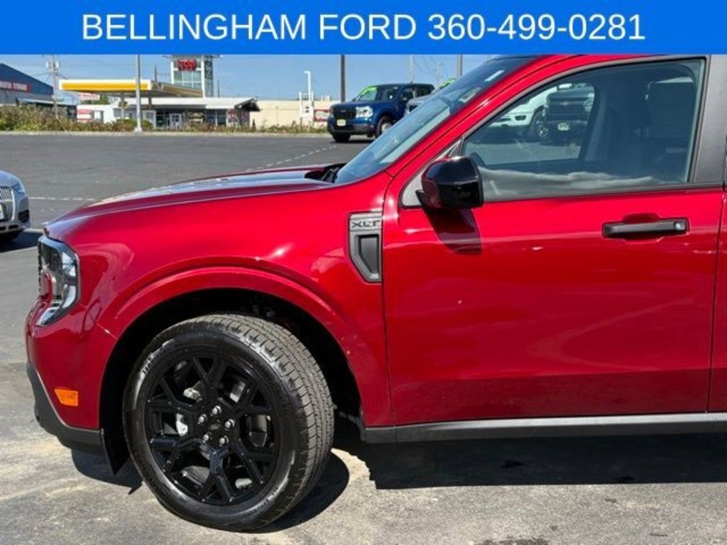 New 2025 Ford Maverick XLT w/ XLT Luxury Package image 13