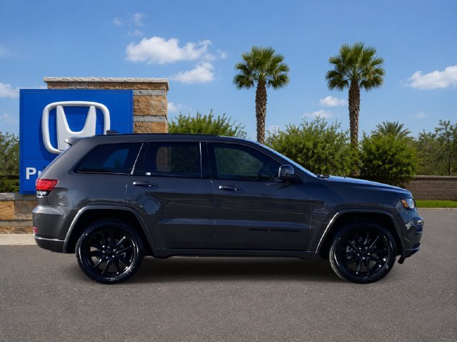 Used 2021 Jeep Grand Cherokee Laredo X RWD image 5