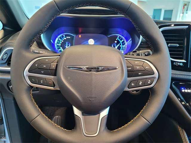 New 2023 Chrysler Pacifica Pinnacle image 12