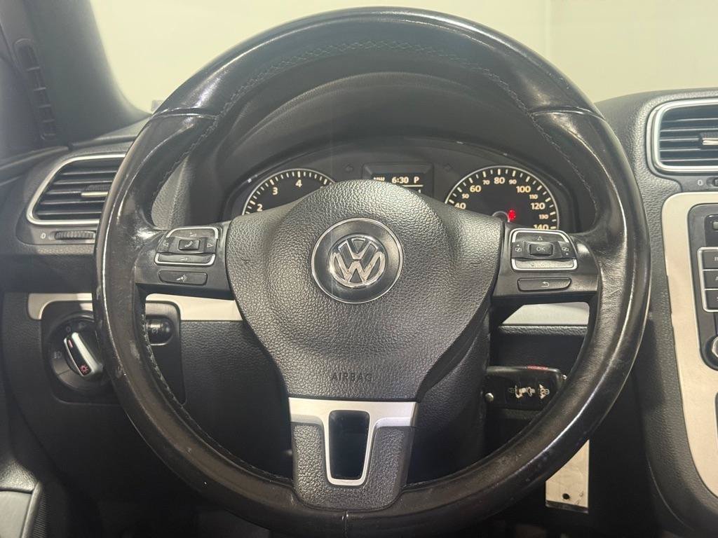 Used 2012 Volkswagen Eos Komfort FWD image 35