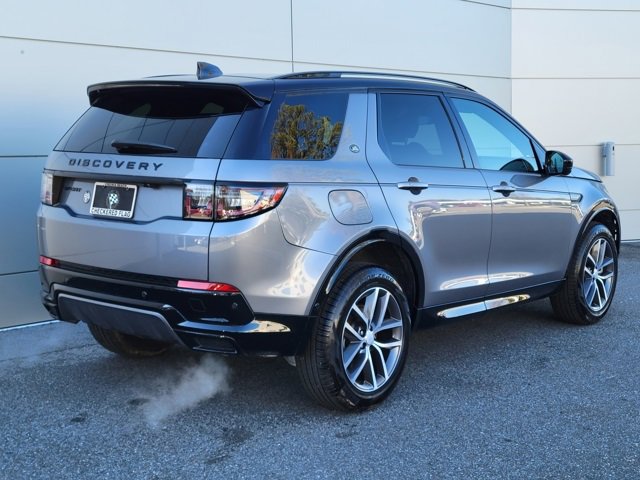 Used 2025 Land Rover Discovery Sport Dynamic SE image 4