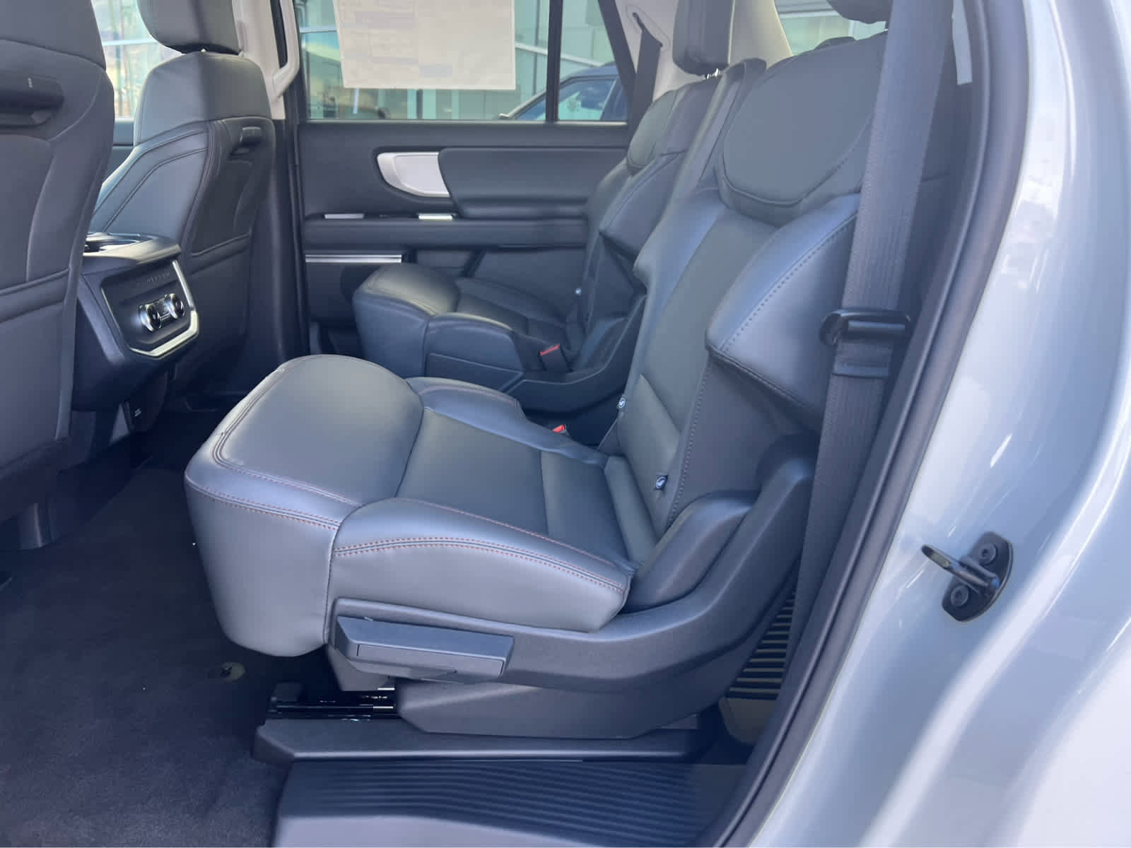 New 2025 Ford Expedition Max Active image 27