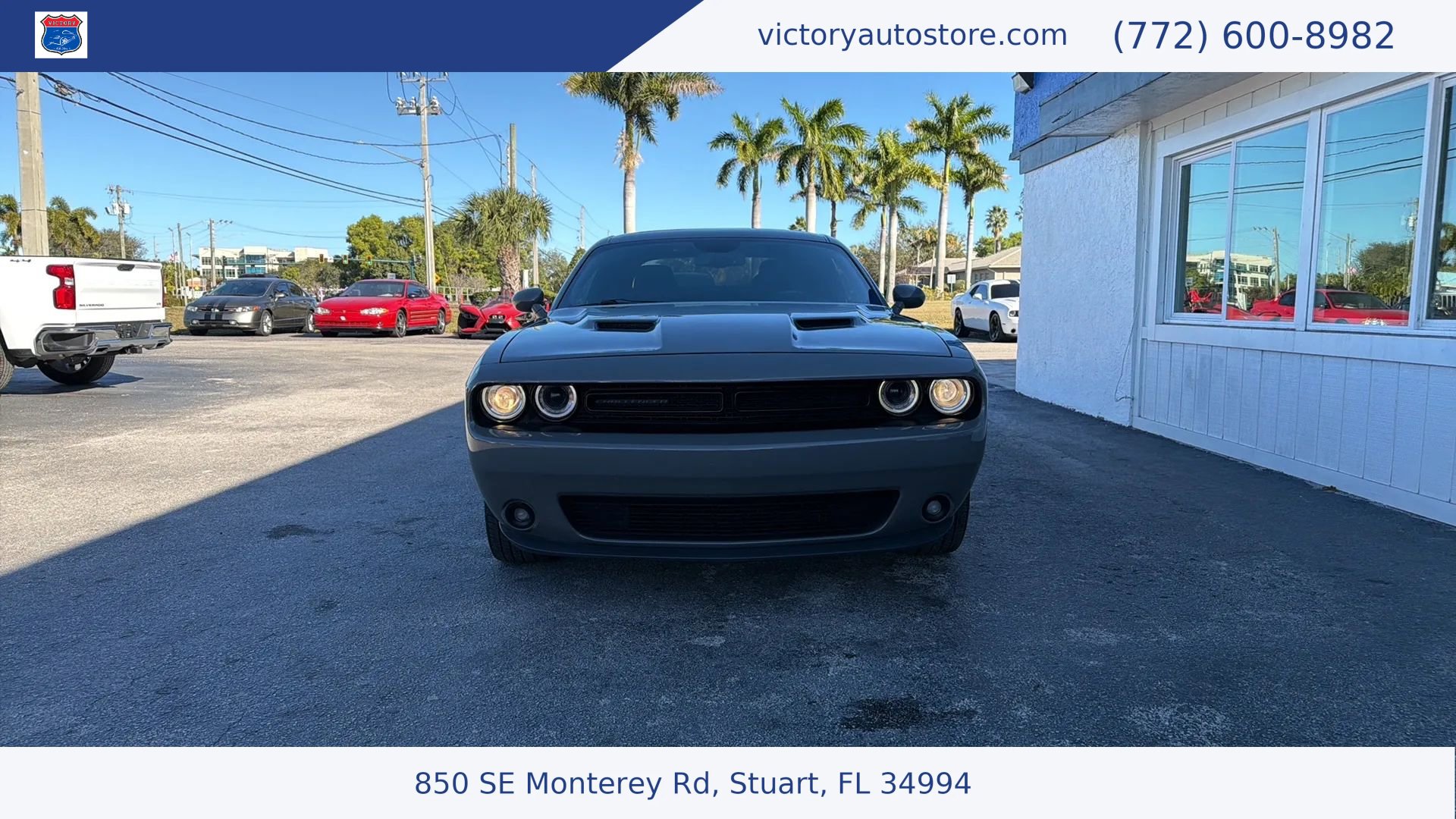 Used 2018 Dodge Challenger SXT w/ Blacktop Package RWD image 2