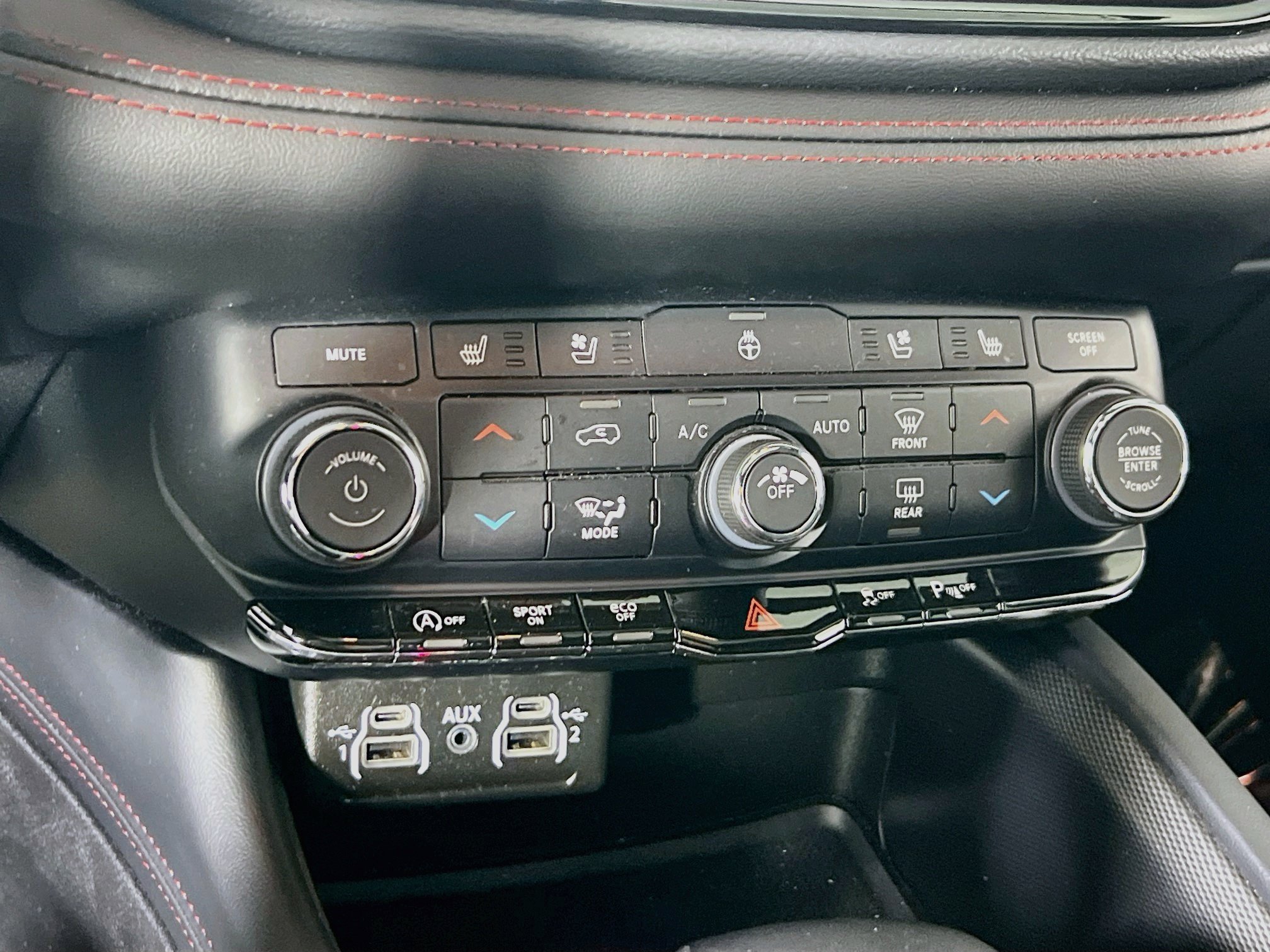 Used 2023 Dodge Durango GT AWD/4WD image 16