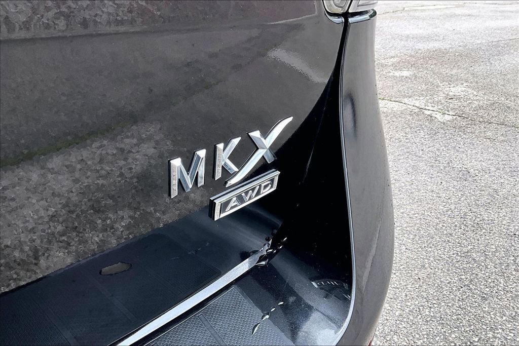 Used 2015 Lincoln MKX AWD w/ Equipment Group 102A image 9
