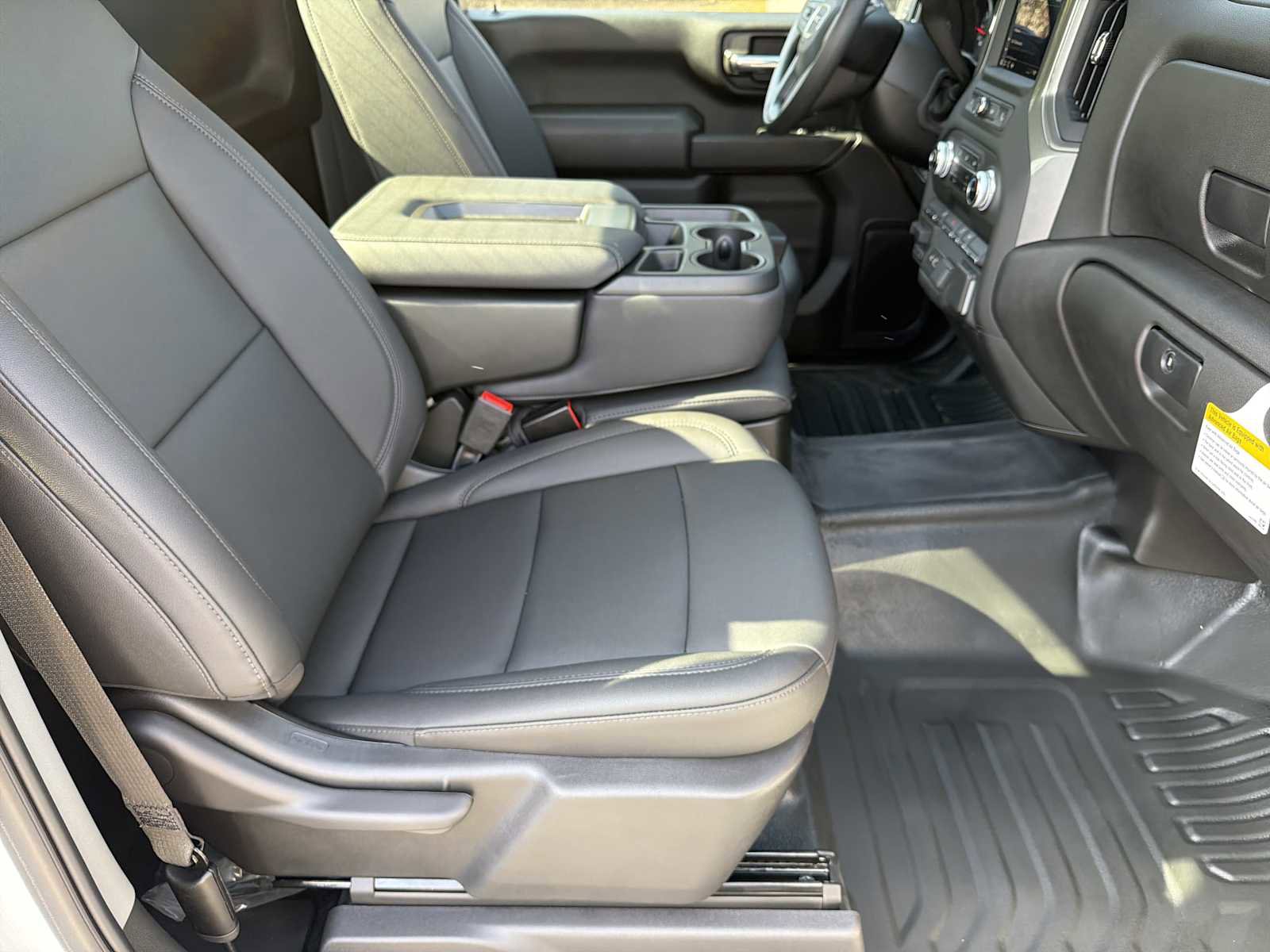 New 2025 GMC Sierra 2500 Pro w/ Convenience Package RWD image 6
