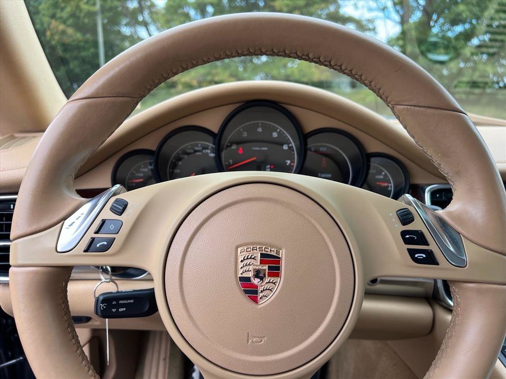 Used 2013 Porsche Panamera 4 w/ Premium Pkg Plus AWD/4WD image 18