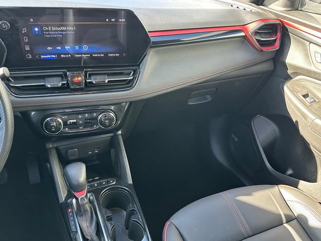 Used 2025 Chevrolet TrailBlazer RS w/ Convenience Package FWD image 15