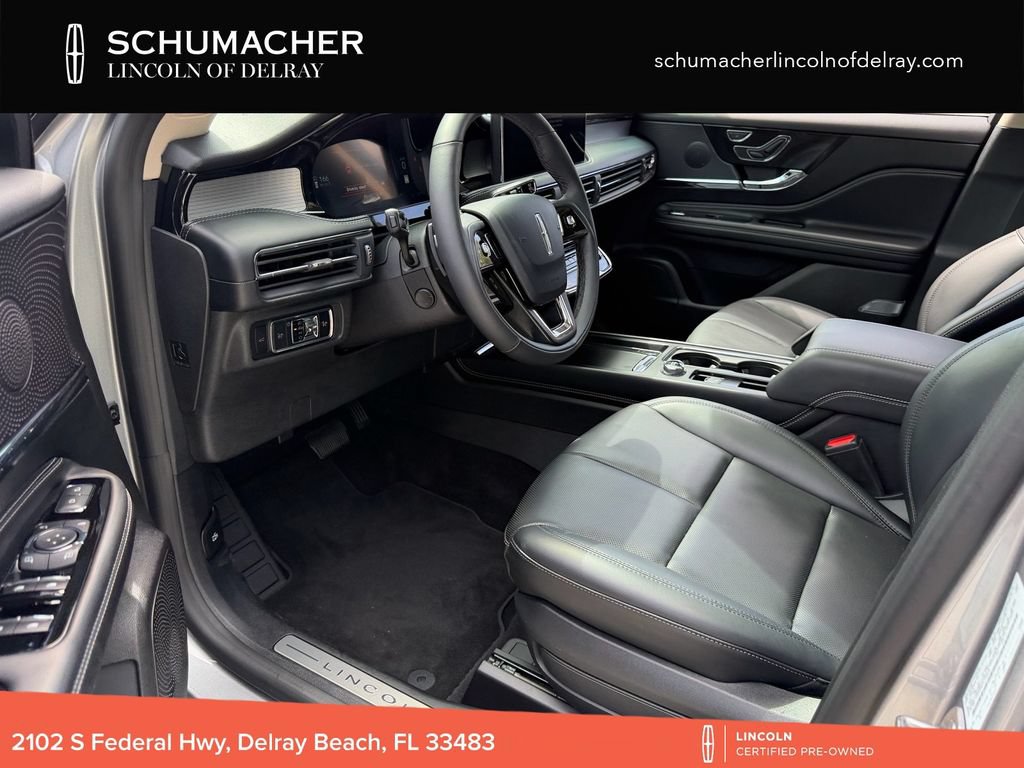 Certified 2024 Lincoln Corsair AWD w/ Equipment Group 101A image 12