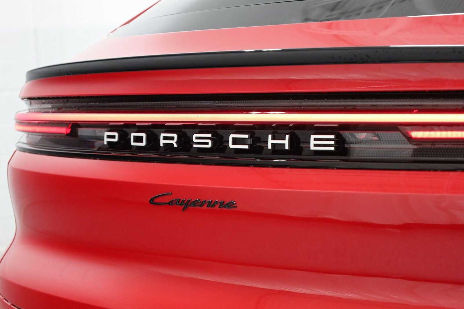 New 2025 Porsche Cayenne Coupe image 8