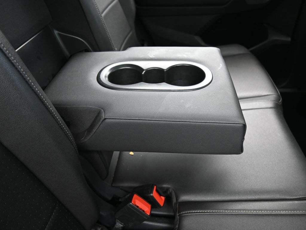 Used 2020 Volkswagen Tiguan SE R-Line image 41