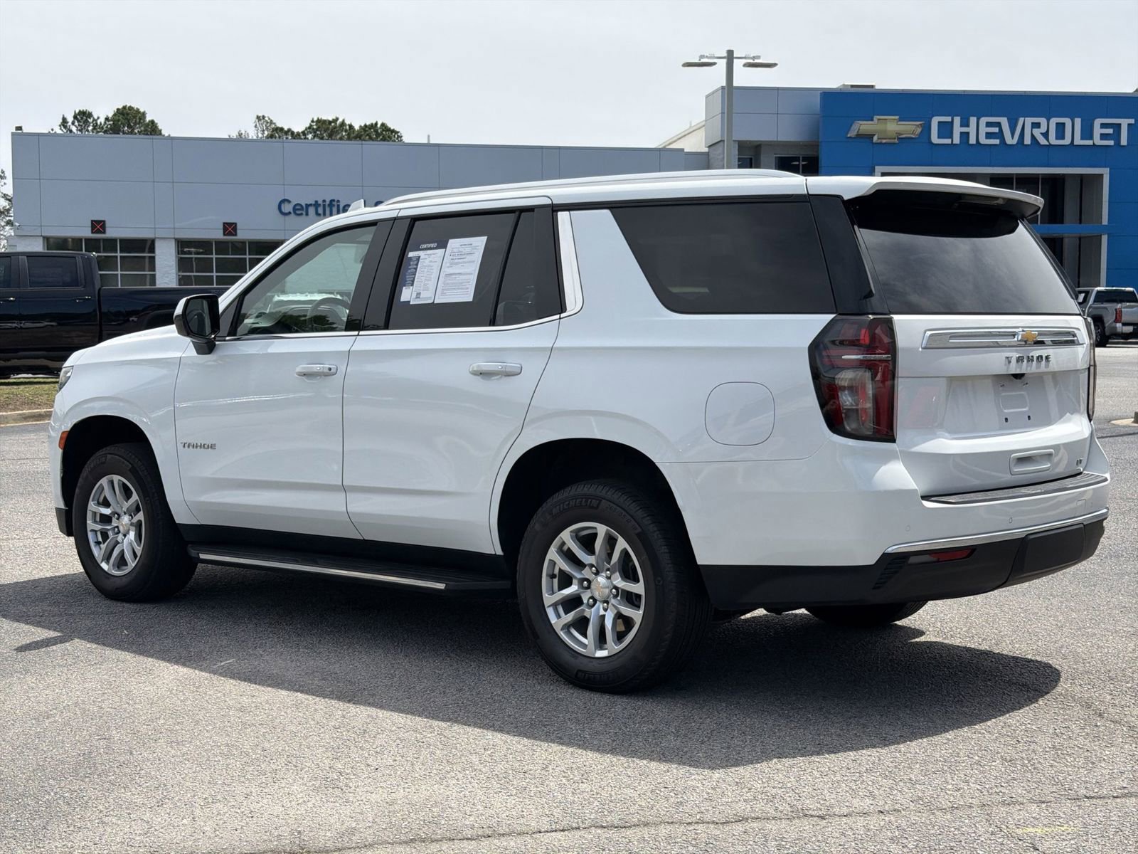 Used 2024 Chevrolet Tahoe LT RWD image 8