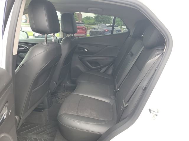 Used 2022 Buick Encore Preferred AWD/4WD image 9