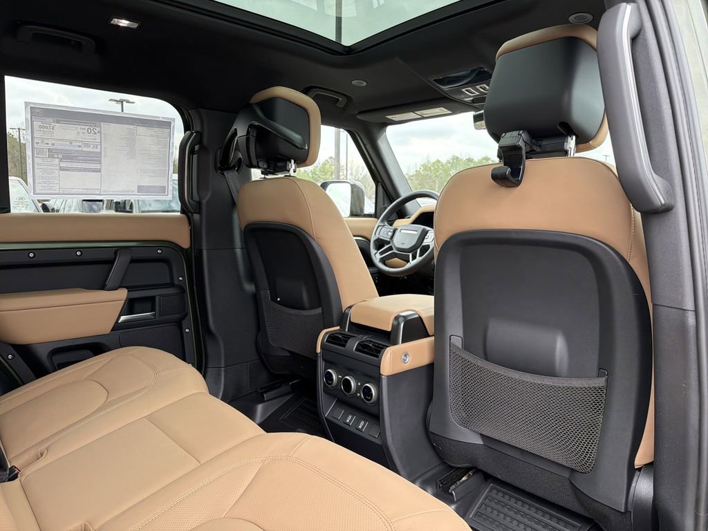 New 2026 Land Rover Defender 110 X-Dynamic SE image 14
