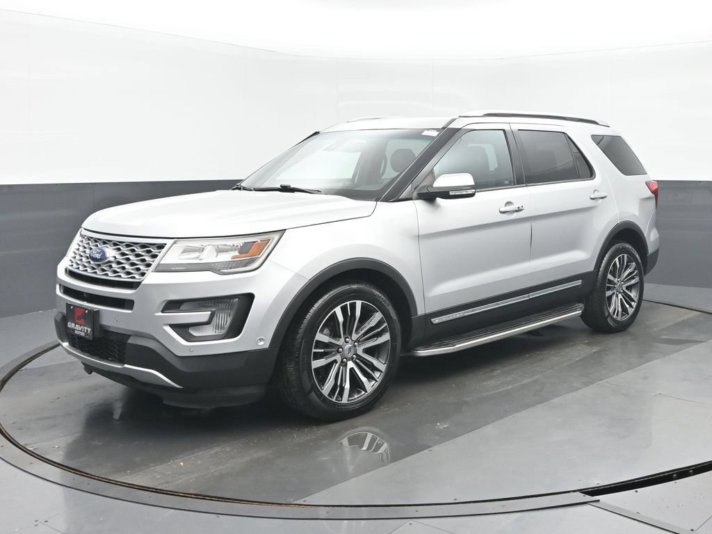 Used 2017 Ford Explorer Platinum AWD/4WD image 7