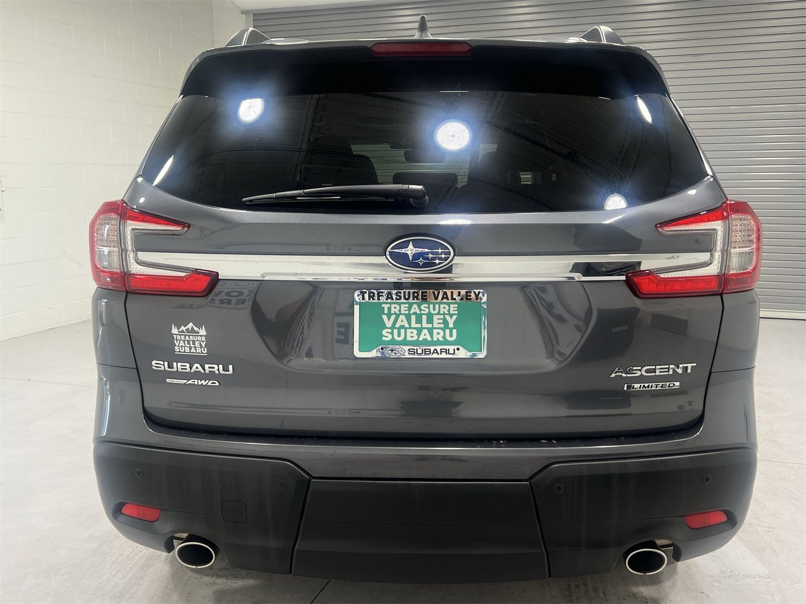Certified 2024 Subaru Ascent Limited w/ Technology Package image 7