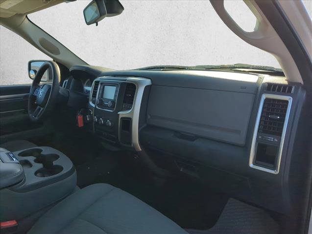 Used 2016 RAM 1500 Classic SLT RWD image 24