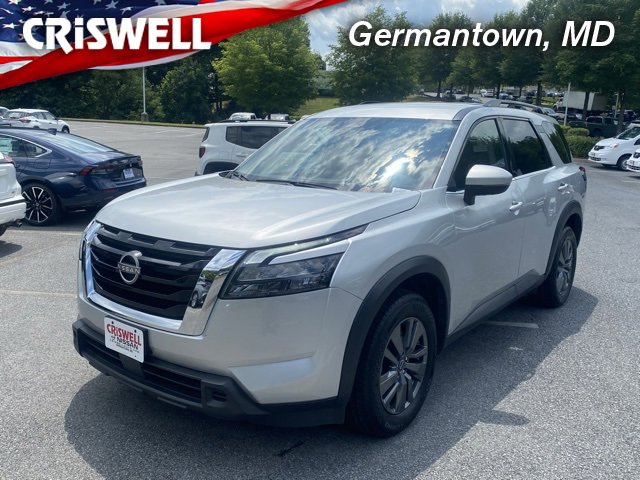 Certified 2024 Nissan Pathfinder SV image 1