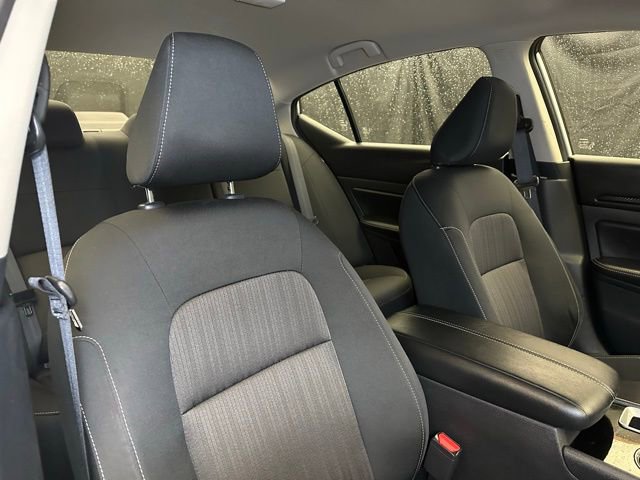 Used 2024 Nissan Altima 2.5 SV FWD image 16