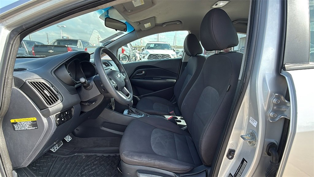 Used 2016 Kia Rio LX image 12