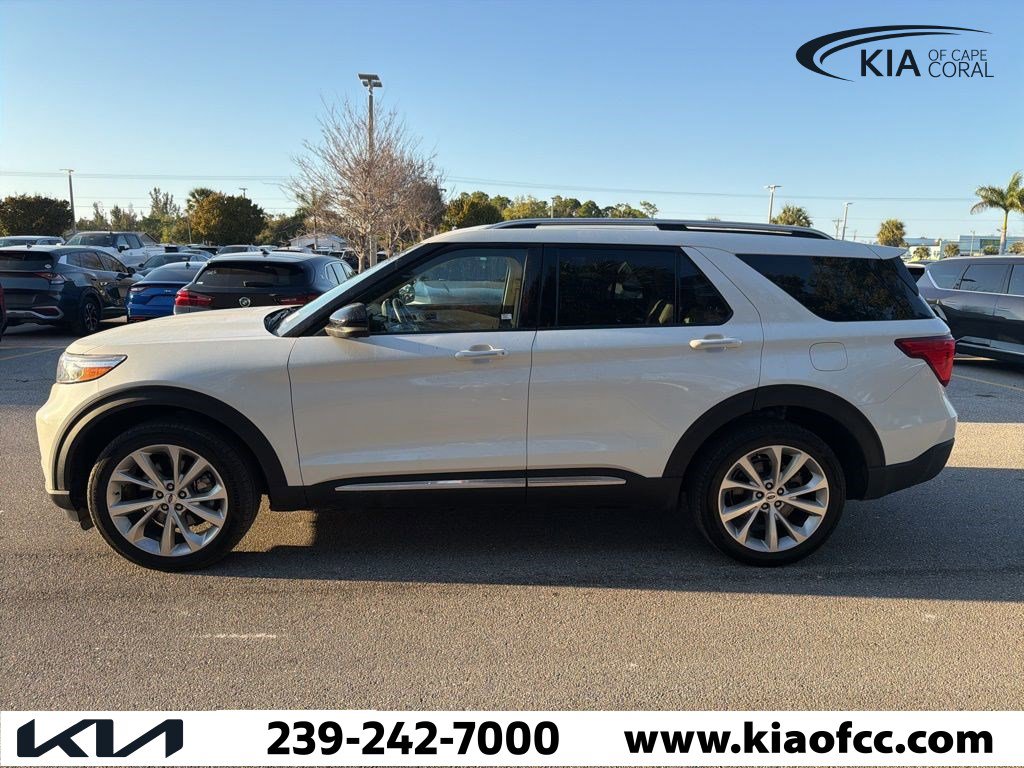 Used 2022 Ford Explorer Platinum w/ Technology Package image 6