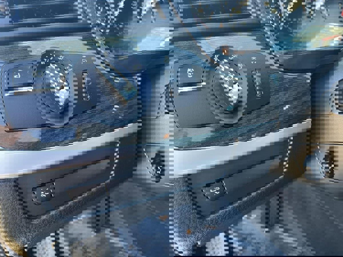 Used 2015 BMW 535i 535i image 18