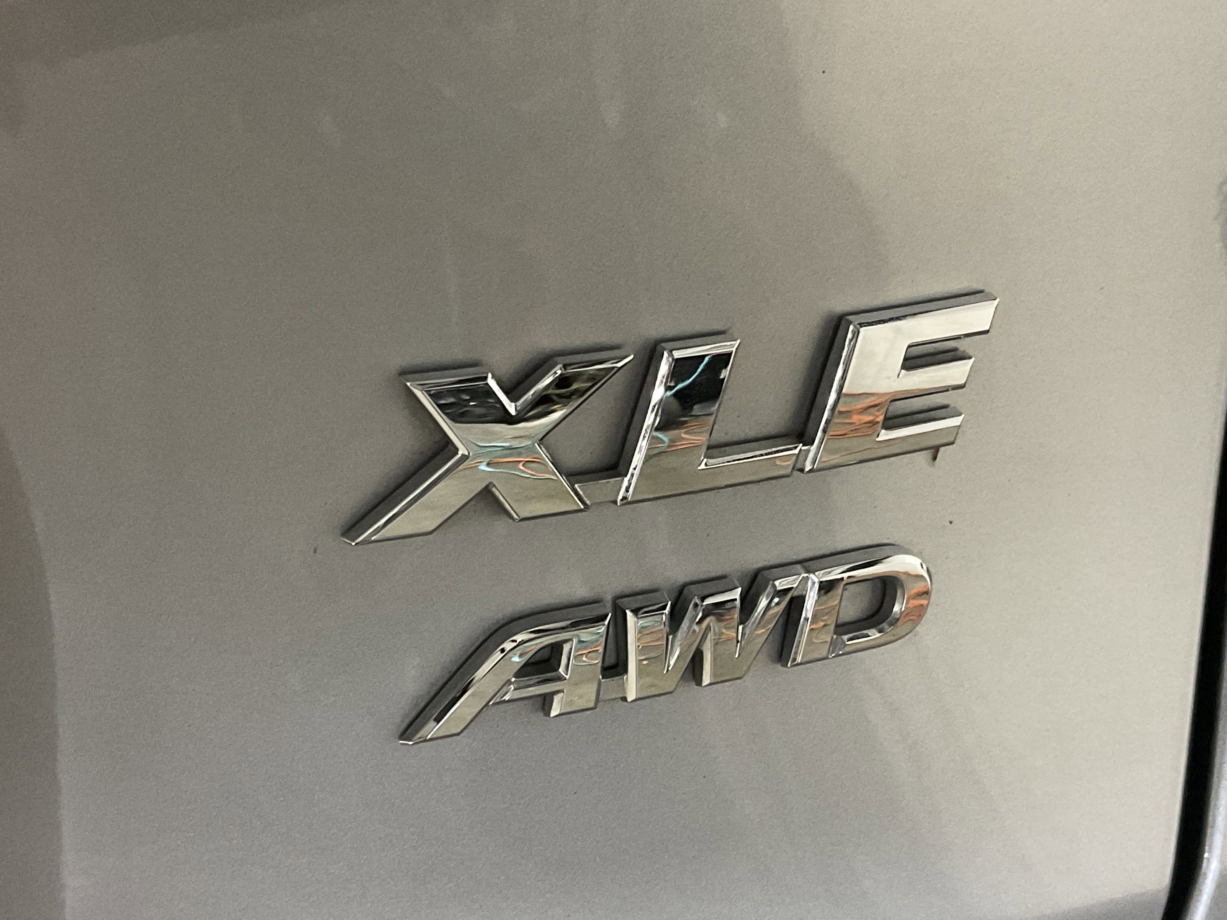 Used 2025 Toyota RAV4 XLE AWD/4WD image 7